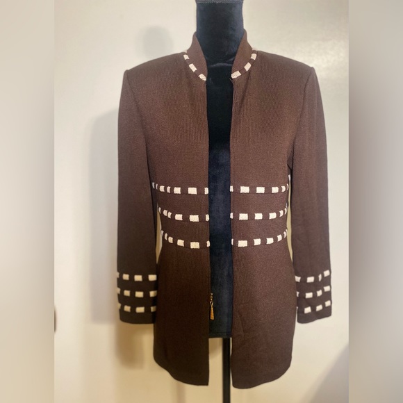 St.John Brown Zipper Blazer Cardigan Size: 2 - Picture 4 of 5